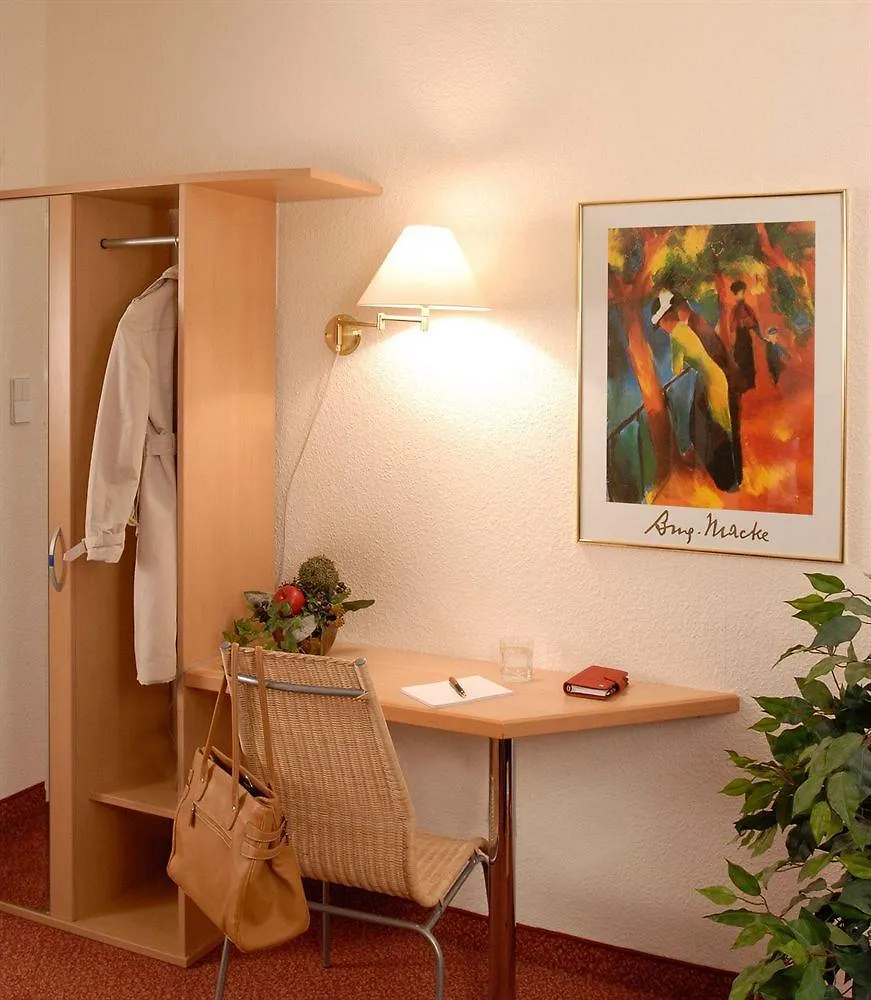 Hotel Central Amburgo 2*,  Germania