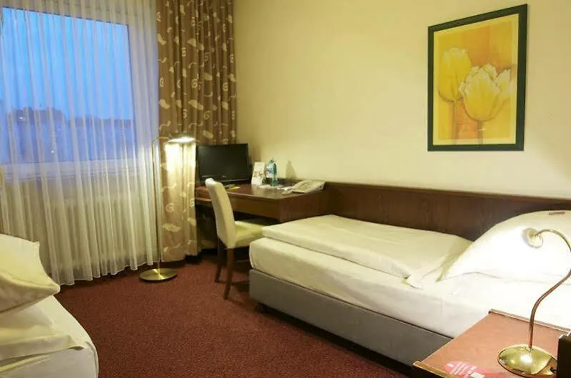 Hotel Central Amburgo 2*,